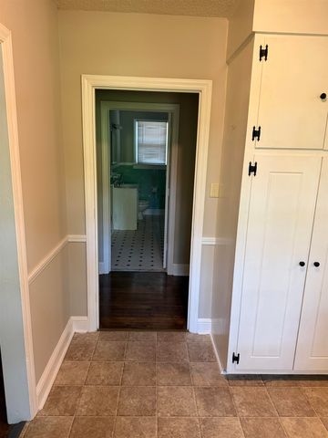 2221 Avondale Drive, Spartanburg, SC 29302