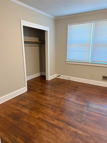 2221 Avondale Drive, Spartanburg, SC 29302