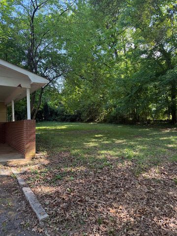 2221 Avondale Drive, Spartanburg, SC 29302