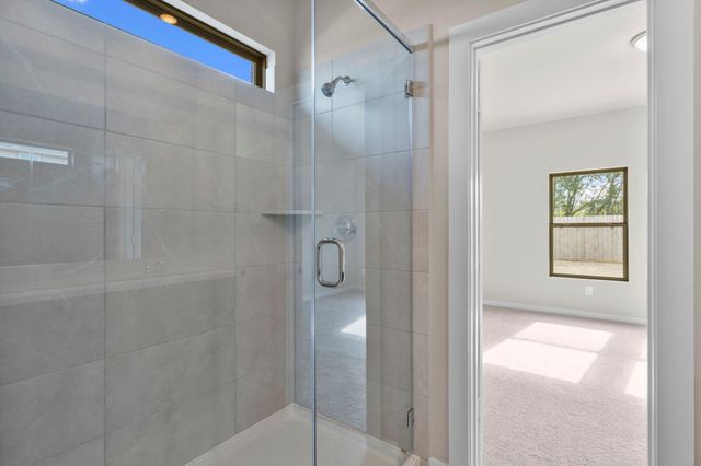 224 Magnolia Laurel Drive, Alvin, TX 77511