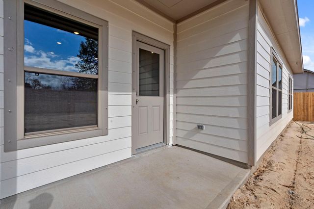 224 Magnolia Laurel Drive, Alvin, TX 77511