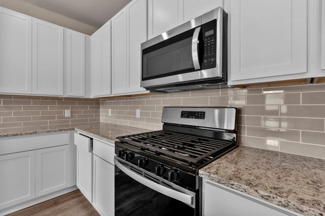 224 Magnolia Laurel Drive, Alvin, TX 77511