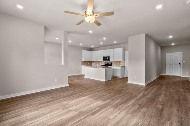 224 Magnolia Laurel Drive, Alvin, TX 77511