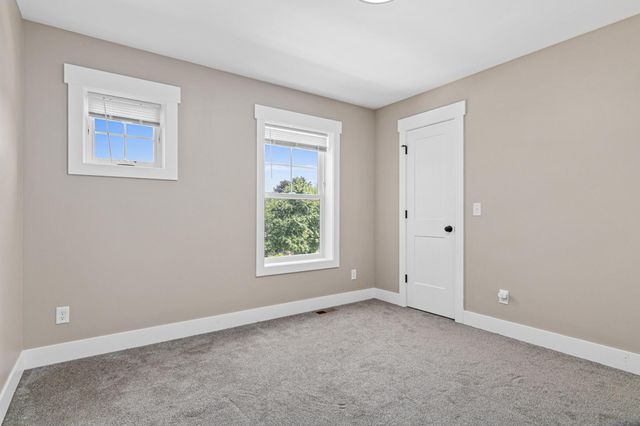 2727 Morgan Avenue N, Minneapolis, MN 55411