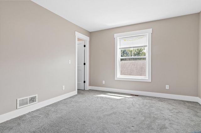 2727 Morgan Avenue N, Minneapolis, MN 55411