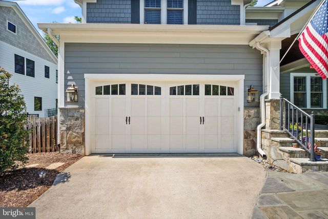 121 TAPAWINGO RD SW, Vienna, VA 22180