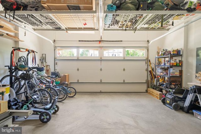 121 TAPAWINGO RD SW, Vienna, VA 22180