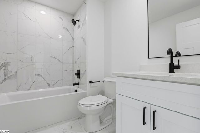 433 Ambiance Court, Spartanburg, SC 29301