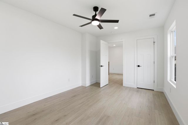 433 Ambiance Court, Spartanburg, SC 29301