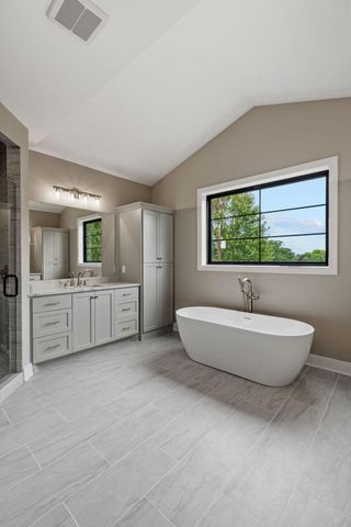 5933 Ashcroft Avenue, Edina, MN 55424