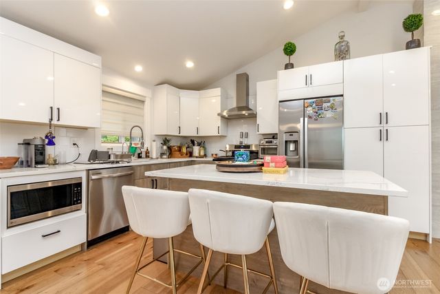 2000 NE 27th Street, Renton, WA 98056