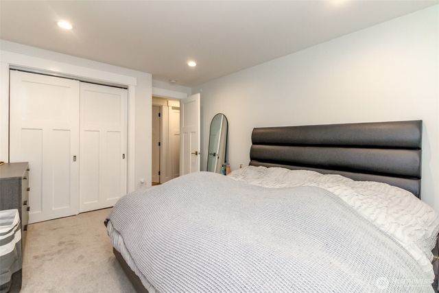 2000 NE 27th Street, Renton, WA 98056