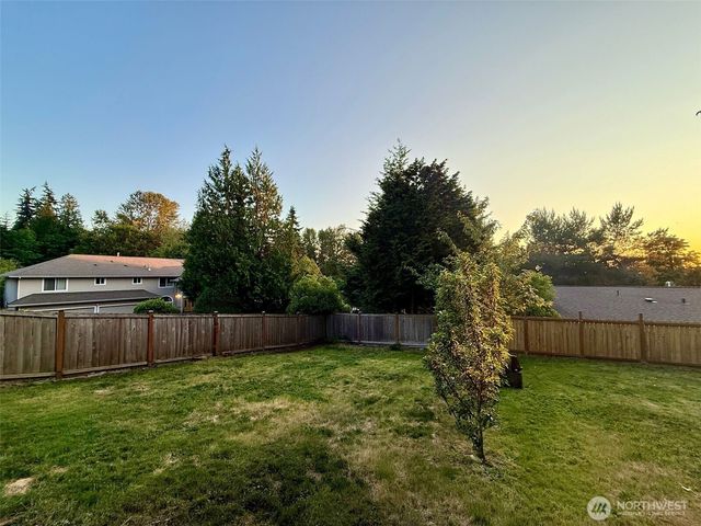 2000 NE 27th Street, Renton, WA 98056