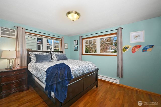 8451 40th Avenue SW, Seattle, WA 98136