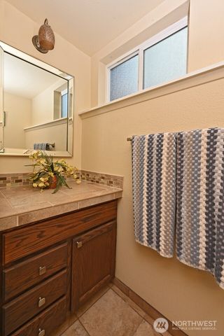 8451 40th Avenue SW, Seattle, WA 98136