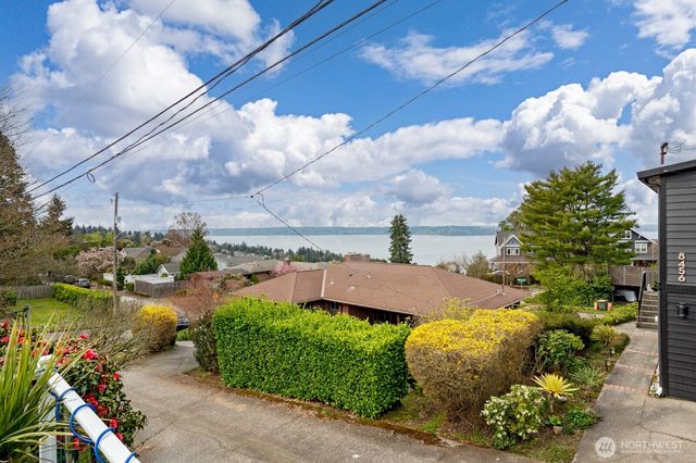 8451 40th Avenue SW, Seattle, WA 98136