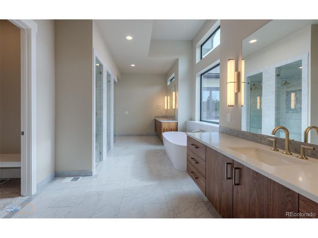 9258 Niwot Hills Dr, Niwot, CO 80503