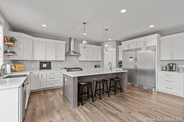 8233 Boardwalk Drive SW, Byron Center, MI 49315