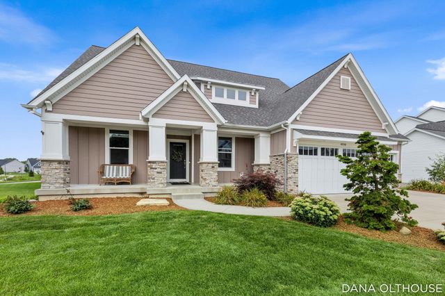 8233 Boardwalk Drive SW, Byron Center, MI 49315