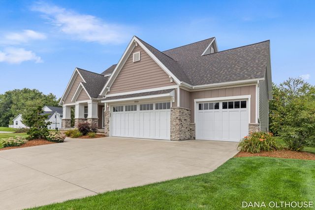 8233 Boardwalk Drive SW, Byron Center, MI 49315
