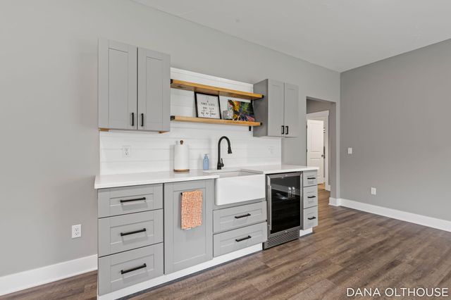 8233 Boardwalk Drive SW, Byron Center, MI 49315