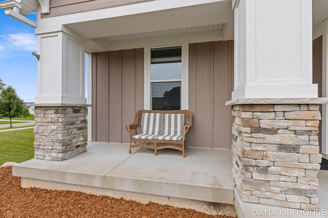 8233 Boardwalk Drive SW, Byron Center, MI 49315