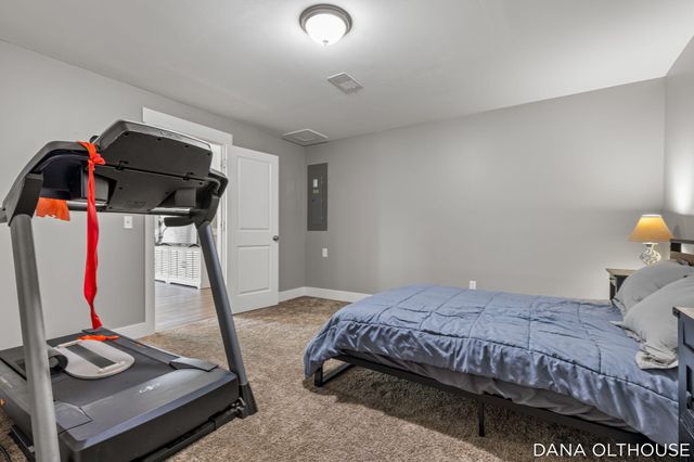 8233 Boardwalk Drive SW, Byron Center, MI 49315