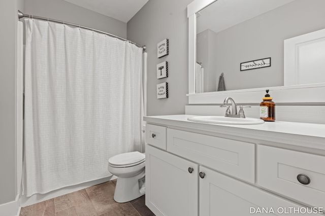 8233 Boardwalk Drive SW, Byron Center, MI 49315