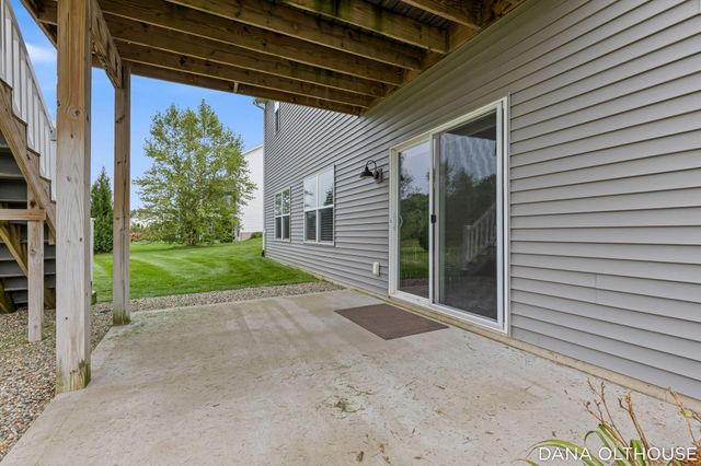 8233 Boardwalk Drive SW, Byron Center, MI 49315