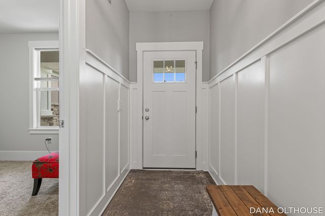 8233 Boardwalk Drive SW, Byron Center, MI 49315