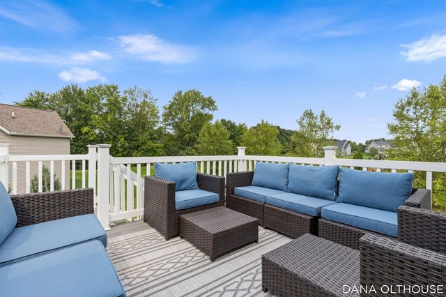 8233 Boardwalk Drive SW, Byron Center, MI 49315