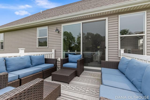 8233 Boardwalk Drive SW, Byron Center, MI 49315