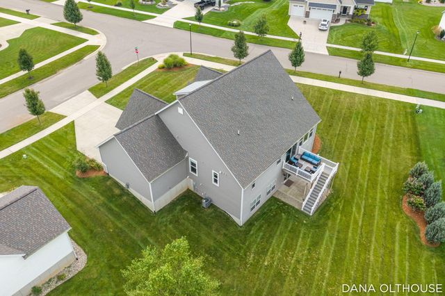 8233 Boardwalk Drive SW, Byron Center, MI 49315