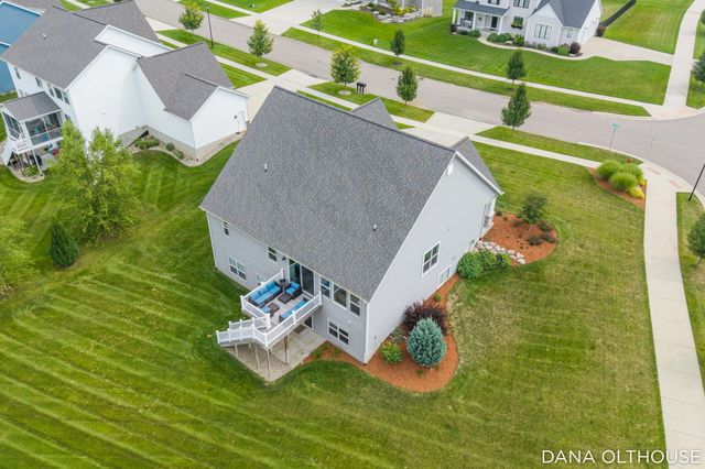 8233 Boardwalk Drive SW, Byron Center, MI 49315