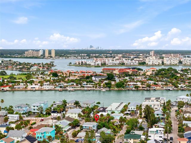 131 86TH TERRACE, St Petersburg, FL 33706