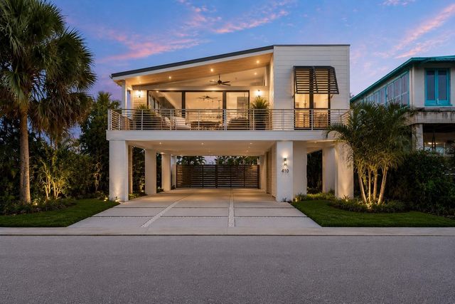131 86TH TERRACE, St Petersburg, FL 33706