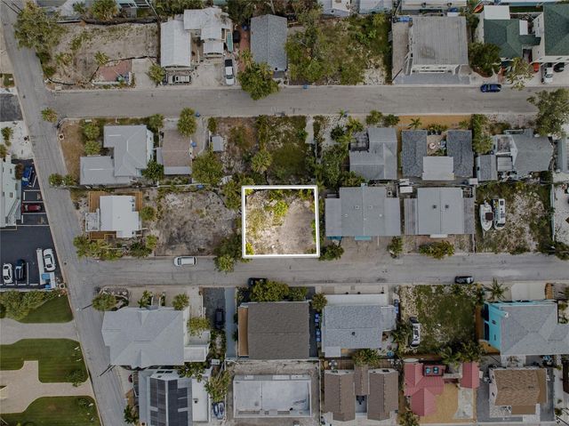 131 86TH TERRACE, St Petersburg, FL 33706