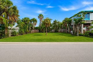 131 86TH TERRACE, St Petersburg, FL 33706