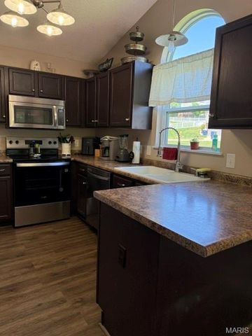 728 Santschi Drive, Herculaneum, MO 63048