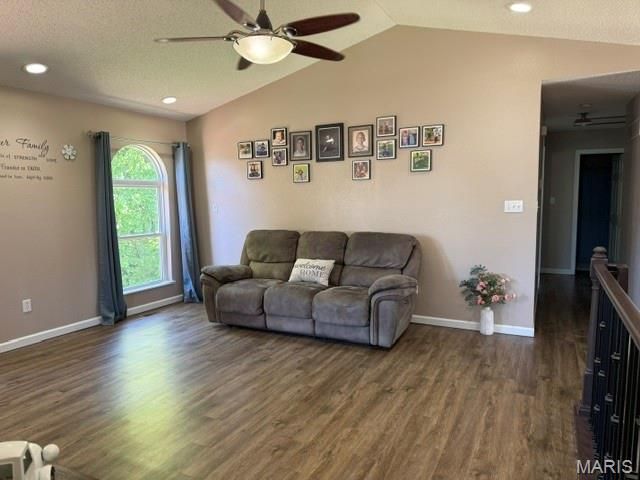 728 Santschi Drive, Herculaneum, MO 63048