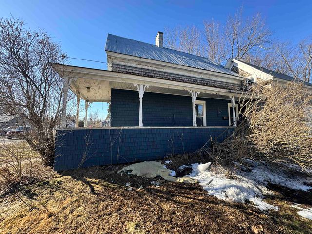 8 Kilkenny Street, Lancaster, NH 03584