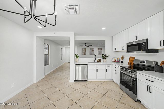 3020 W BLUE SKY Drive, Phoenix, AZ 85083