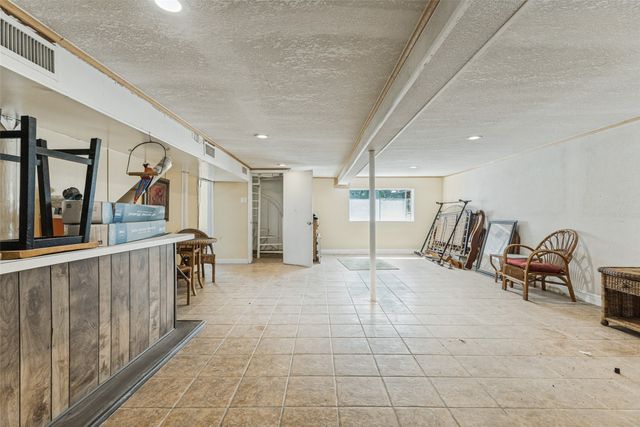 12960 Gantt Road E, Azle, TX 76020