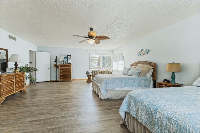 12960 Gantt Road E, Azle, TX 76020