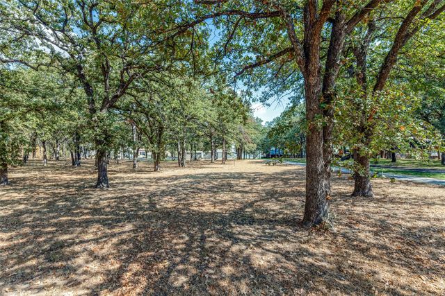 12960 Gantt Road E, Azle, TX 76020
