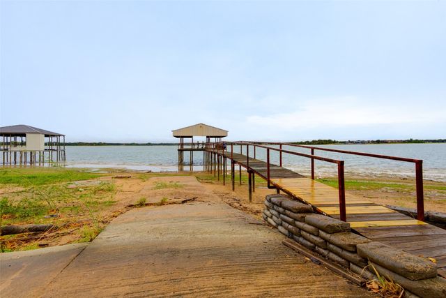12960 Gantt Road E, Azle, TX 76020