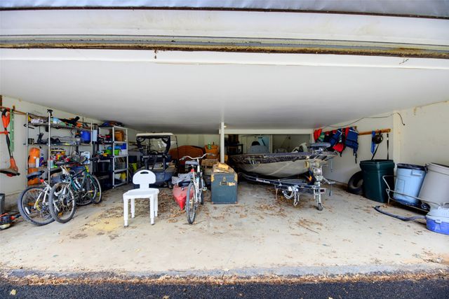 12960 Gantt Road E, Azle, TX 76020