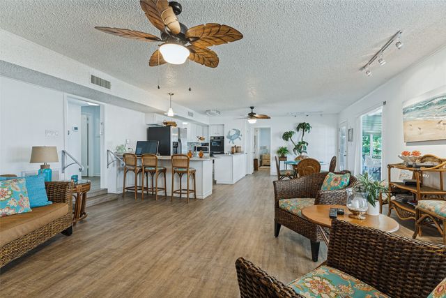 12960 Gantt Road E, Azle, TX 76020