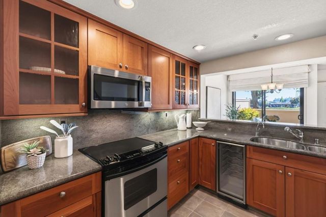 2175 Vista Del Mar, San Mateo, CA 94404