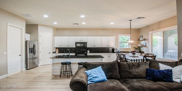 2552 E REDWOOD Place, Chandler, AZ 85286
